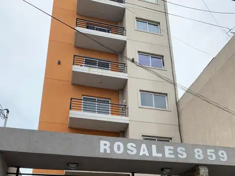 Departamento de 2 ambientes en alquiler con cochera - Remedios De Escalada