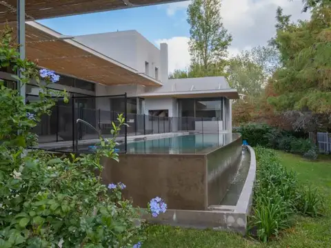 Casa en Venta en Montevideo, USD 1.800.000