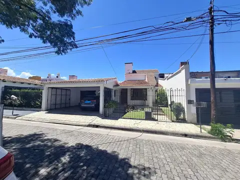 Casa 4 dormitorios en venta Parque Belgrano Salta