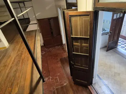 Depto Tipo Casa en Venta 50 años