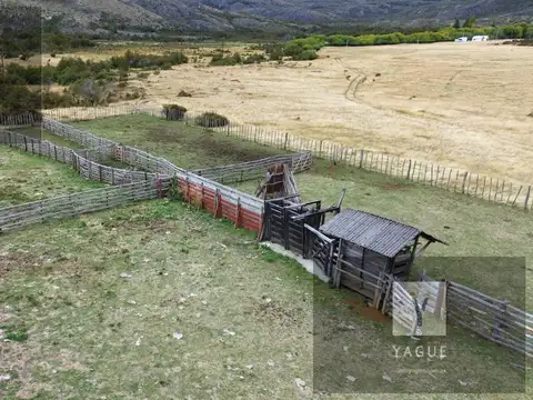 Campo en Rio Pico