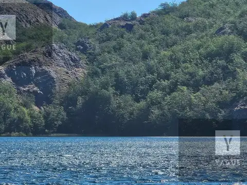 Campo en Rio Pico
