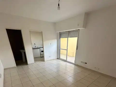 Bucarelli 2500, Piso 8