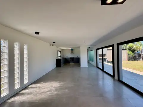 Casa en Venta en Funes, USD 170.000