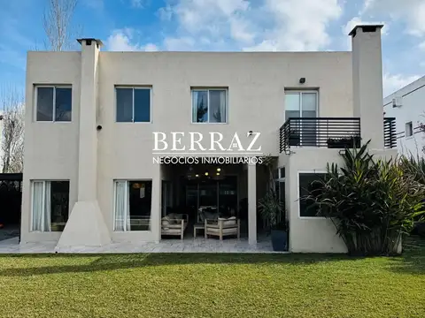  Casa Venta 4 Dormitorios Barrio Santa Catalina Lote de 790 m2 Villanueva Tigre