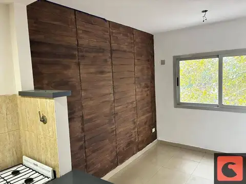 Ocantos 200, Piso 1