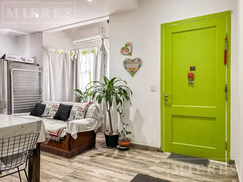 Casa 4 ambientes con 1 baño