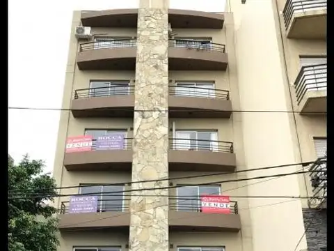 Departamento AL FRENTE CON BALCON, COCINA Y COMERDOR INTEGRADO MUY LUMINOSO !!,,opcion venta