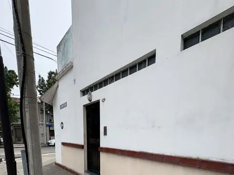 Depto Tipo Casa en Alquiler de 3 ambientes