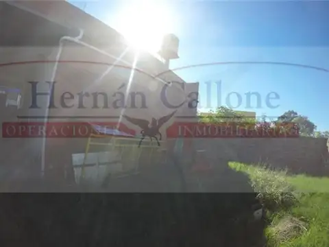 LOCALES EN VENTA EN UN LOTE DE 420M²