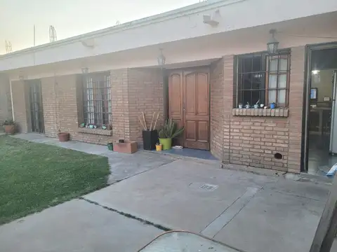 APTA A CREDITO VENDE CASA B°  EL SOLAR GUAYMALLEN