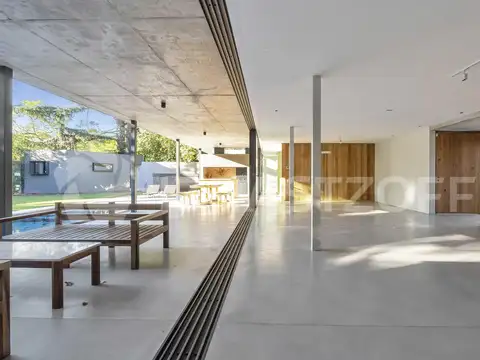 Casa en Venta en Lomas de San Isidro, USD 990.000