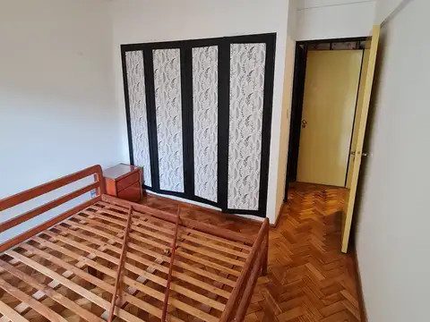 2 AMB C/FRENTE CON BALCON SEMI AMOBABLO (VER FOTOS) RIVADAVIA 2284 6ª (BARRIO: CONGRESO)