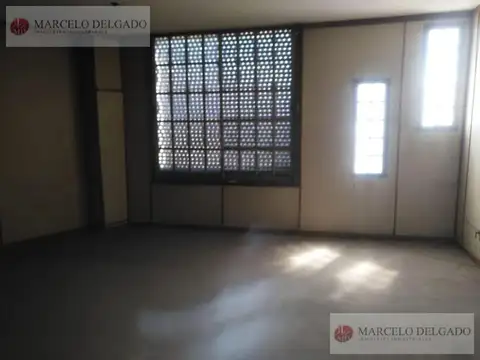 Galpon en Venta en Pompeya, USD 590.000