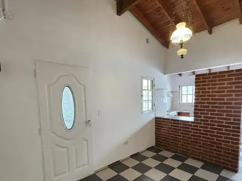 Depto Tipo Casa en Alquiler de 2 ambientes