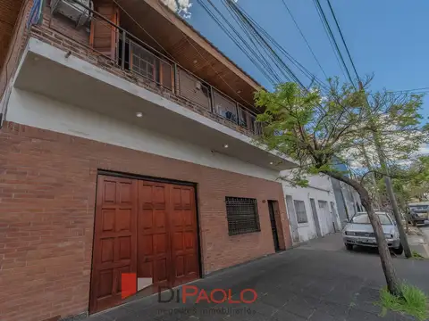 Venta Casa 4 amb c/ balcon- Patio Y cochera - Villa Bonich