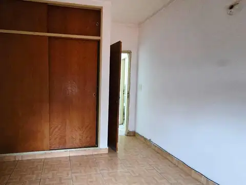 Departamento 2 ambientes c/patio Alquiler Lomas del Mirador
