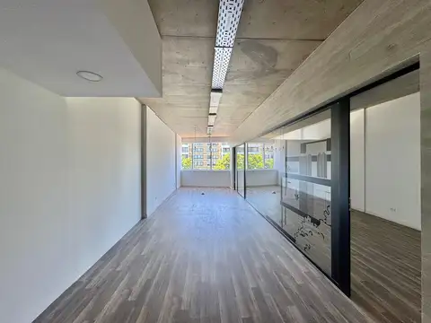 Oficina en Alquiler al Norte