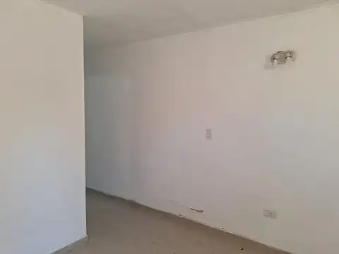 Las Tunas 5000 , Piso 0