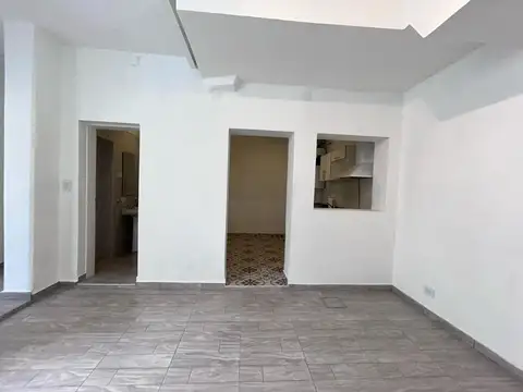Depto Tipo Casa en Alquiler al Este