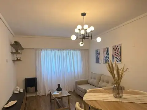 VENTA - Departamento 3 ambientes reciclado y amoblado a metros de Plaza Colón - Mar del Plata