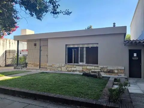 Oportunidad 2 CASAS con Patio B GRANJA DE FUNES