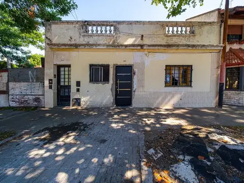 CASA A RECICLAR EN VENTA BARRIO SAN MARTIN