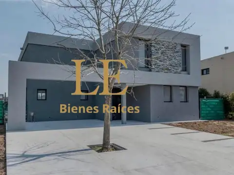 Casa en Venta al Noreste