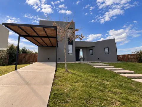 Casa en Alquiler en San Sebastián, USD 2.000