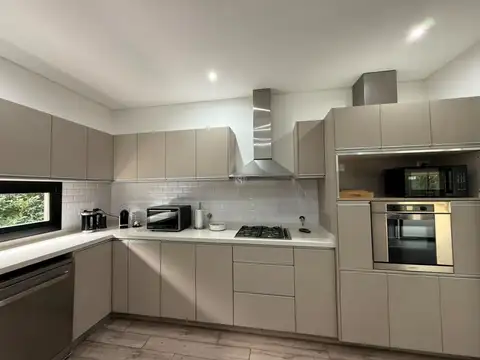 Casa en Venta al Este