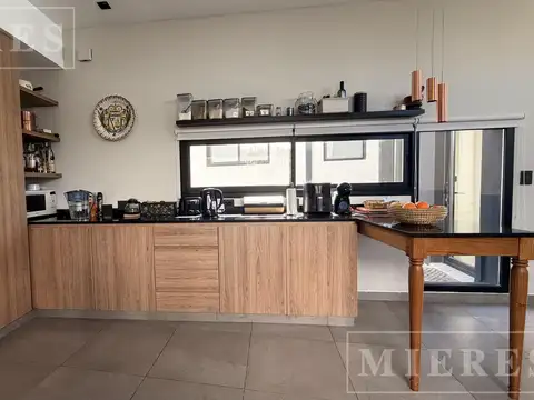 Casa en Alquiler Temporal al Este