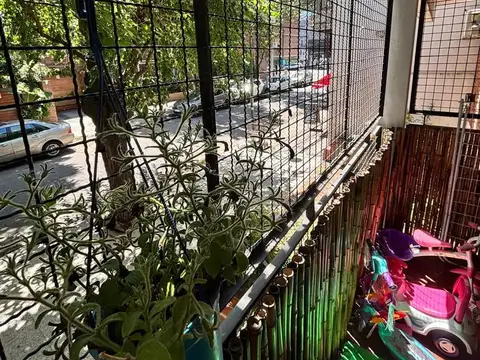 DEPARTAMENTO VENTA 4 AMB SAN ISIDRO 1er piso ESCALERA