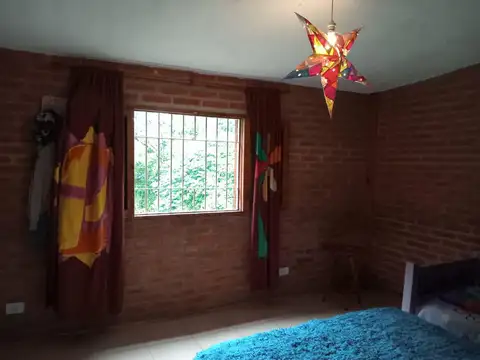 Casa 5 ambientes con 1 baño