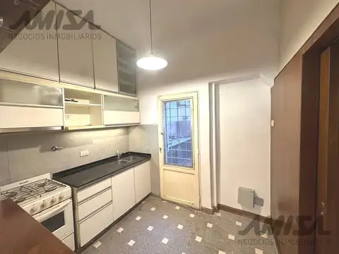 Casa de 2 dormitorios en barrio Echesortu