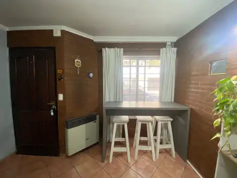 VENTA DUPLEX 3 AMBIENTES HAEDO COCHERA
