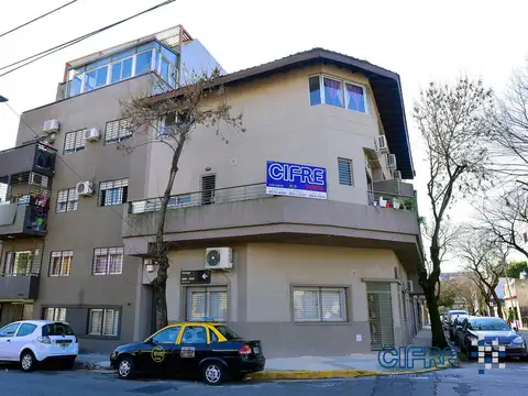 Villa Urquiza- PH 3 ambientes en duplex sin expensas. 1ero por escalera.
