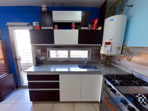 Depto Tipo Casa 3 ambientes con 2 baños
