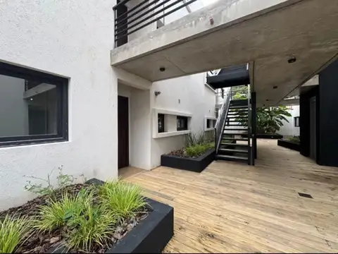 Departamento en Alquiler con 1 cochera