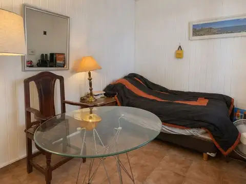 Depto Tipo Casa en Venta de 2 ambientes