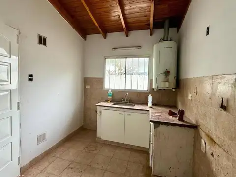 Depto Tipo Casa en Venta con 1 cocheras