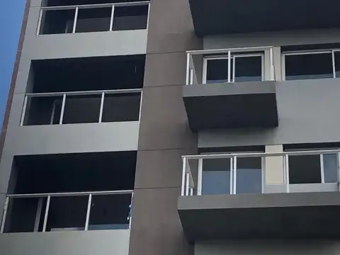 Departamento en venta de 1 dormitorio al frente Piso 5