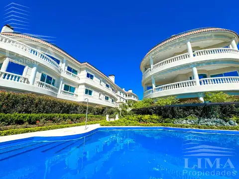 Loft de primera calidad. Condominio "Oasis del Yacht"