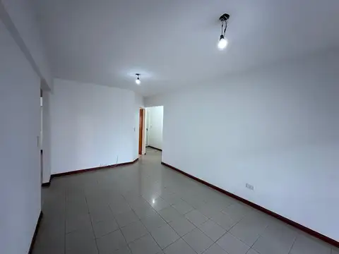 Departamento en Alquiler en Morón Sur, $ 990.000