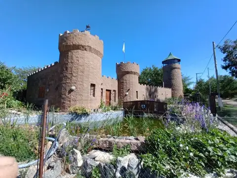 VENTA CASA ANISACATE PILETA CLIMATIZADA.APTO CREDI