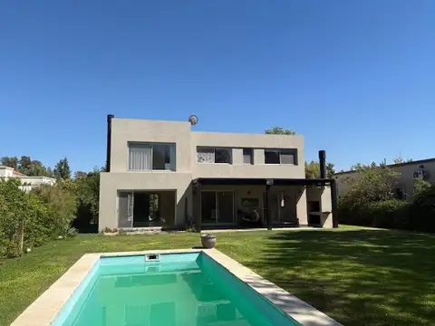 Casa  en Venta en Santa Barbara, Tigre, G.B.A. Zona Norte