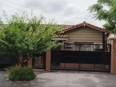 Casa en venta de 3 ambientes en Boulogne