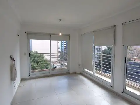 EXCELENTE DEPTO 3 AMB EN LOMITAS CON BALCON, SUM Y PILETA 