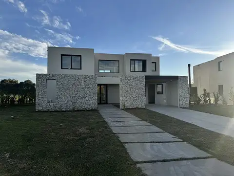 Casa en Venta en Pilara, USD 650.000