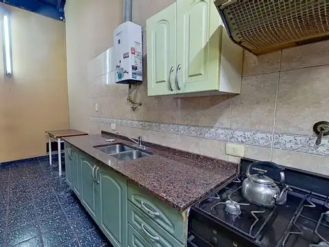 Casa 5 ambientes con 2 baños