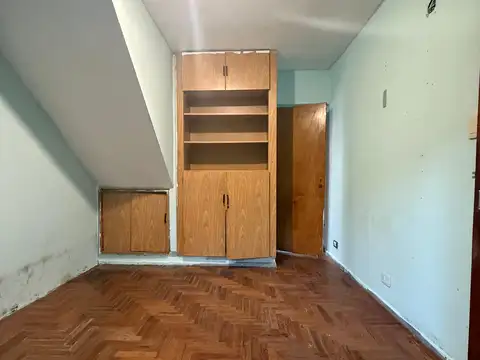 Depto Tipo Casa 4 ambientes con 2 baños